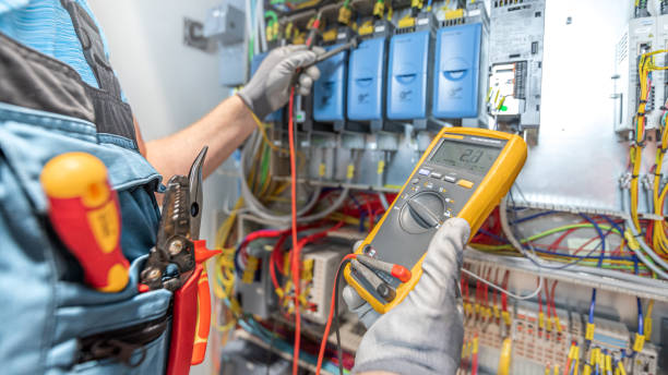 Best Affordable Emergency Electrician  in Cedar Hill, TX